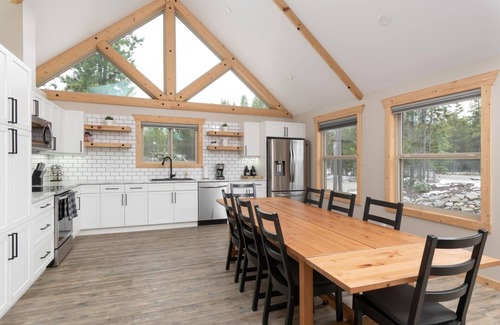 Valemount Casa | Lazy Moose - Cuatro Habitaciones Casa, Capacidad 10