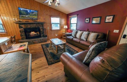 Estes Park Casa | Lazy R Cottages- 17 cabin