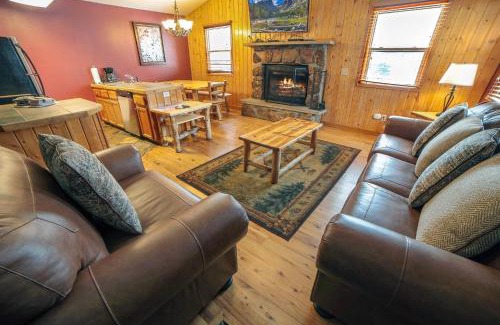 Estes Park Casa | Lazy R Cottages- 17 cabin