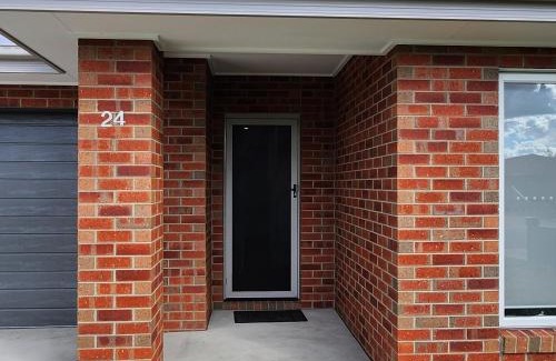 Shepparton Apartamento | Lbarza Stylish New 4 BR Home with room to play