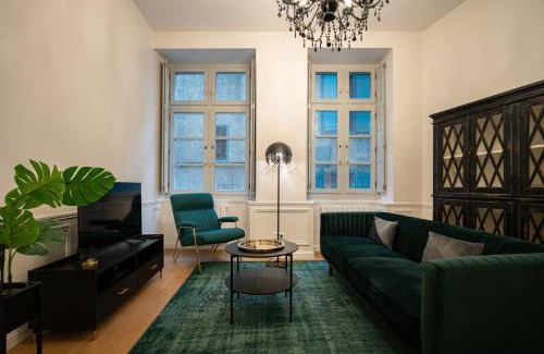Castres Apartamento | Le Baroque - Grand T2 Confort, Lit Queen Size