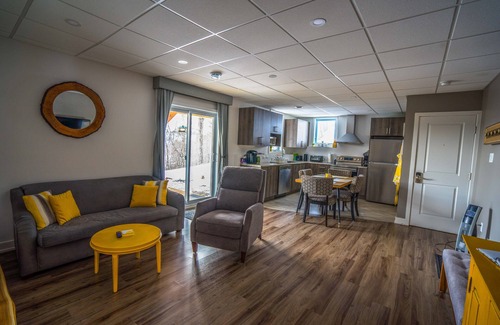 Les Collines-de-l'Outaouais Regional County Municipality Cabina | Le Bellevue Modern Lodge