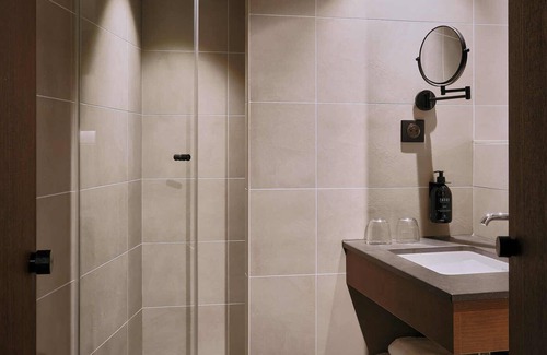 Saint-Lambert Hotel | Le Bellune Paris Hotel & Spa