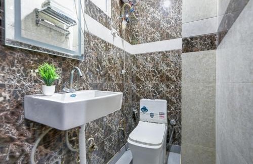 Paharganj Casa | LE - Cashew - opposite New Delhi Railway Station