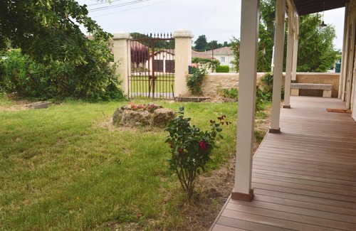 Yvrac Casa | Le Chai des Grezeaux