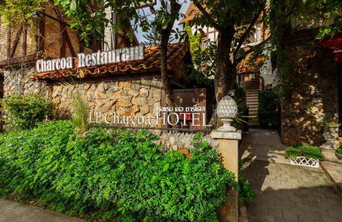 Old City Hotel | Le Charcoa Hotel