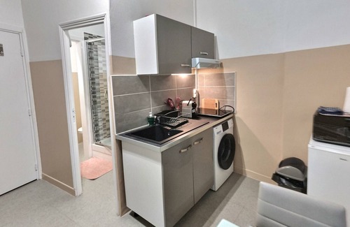 Evreux Apartamento | Le Charmant Studio 4 Face Gare, Wifi Gratuit et Proche Toutes Commodités