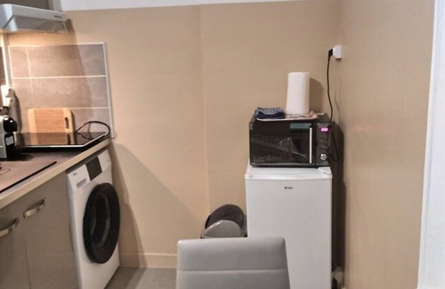 Evreux Apartamento | Le Charmant Studio 4 Face Gare, Wifi Gratuit et Proche Toutes Commodités