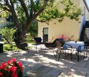 Saint-Aubin-Les-Elbeuf Apartamento | Le Clos des Feugrais