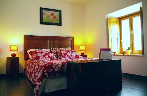 Saint-Privat-d'Allier Cama Y Desayuno | Le clos des pierres rouges