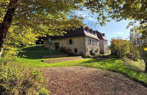 Gagnac-sur-Cere Casa | Le colombié, Superbe maison en pierre rénovée.