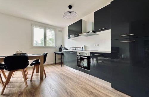 Quartier Grieu-Vallon Suisse-Saint-Hilaire Apartamento | Le Coquet-T3-Wifi-parking