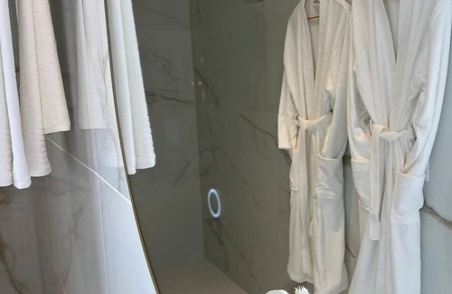 Vernon Casa | Le Domaine de la Vallée