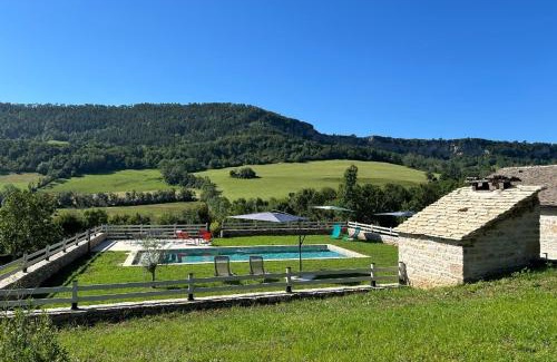 Banassac Casa | Le domaine de verteilhac la grange demile