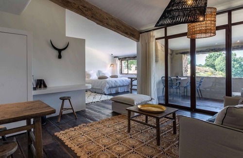 Sivergues Casa | Le Domaine Du Castellas