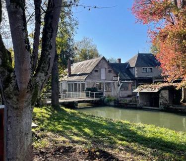 Donzy Casa | Le Douze, au bord de la rivière