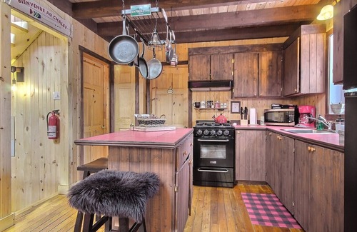 Saint-Raymond Chalet De Esquí | Vrbo Property