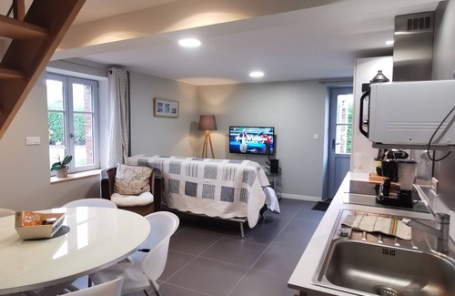 Mont-Dol Cabaña | Le Fournil-Gîte-Apartamento-Baño privado con bañera