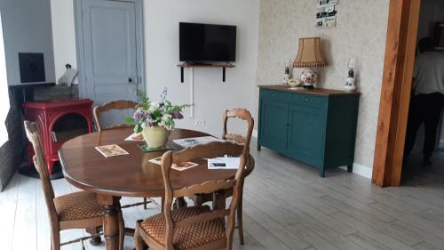 Verdun Casa | Le gîte embarqué - Géré par Presta-Zen'Services - Barque électrique en supplément