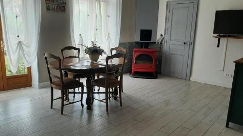 Verdun Casa | Le gîte embarqué - Géré par Presta-Zen'Services - Barque électrique en supplément