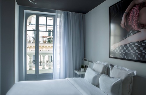 Quartier de la Folie-Mericourt Hotel | Le General Hotel