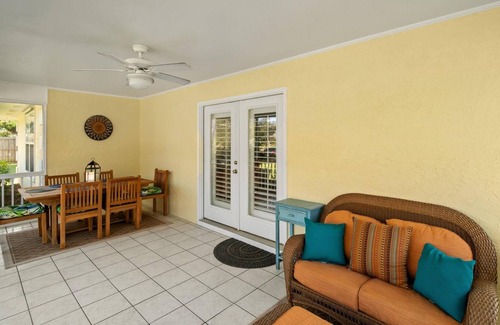 Riviera Beach Casa | Le Grand Dr by Blue Swell