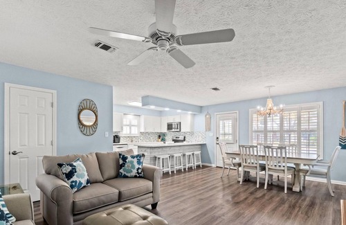 Riviera Beach Casa | Le Grand Dr by Blue Swell