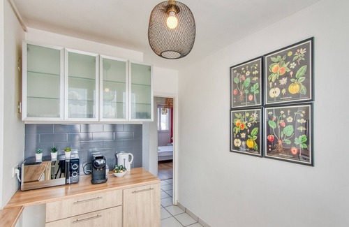 Parilly Apartamento | Le Grand Voyageur - 3 chambres - Parking privé - Métro