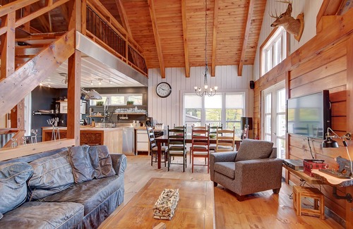 Memphremagog Regional County Municipality Chalet De Esquí | Vrbo Property