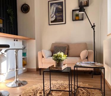 Lille Centre Ville Apartamento | Le Jean Bart - Lille Votre T1 meublé cosy & lumineux Quartier République