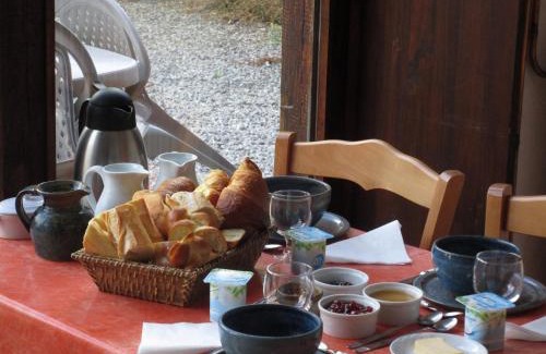 Henrichemont Cama Y Desayuno | Le lac aux fées
