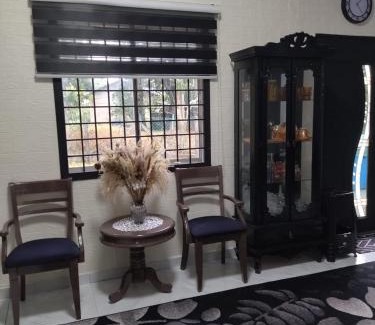 Alor Gajah Apartamento | Le' Leyna Homestay