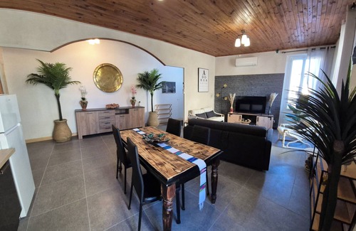 Laragne-Monteglin Apartamento | Le Loft - 1-bedroom apartment - Ground floor. Ideally located for shopping and tourism.