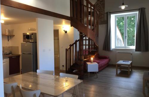 Cahors Old Town Apartamento | Le Loft Du Chateau Du Roi