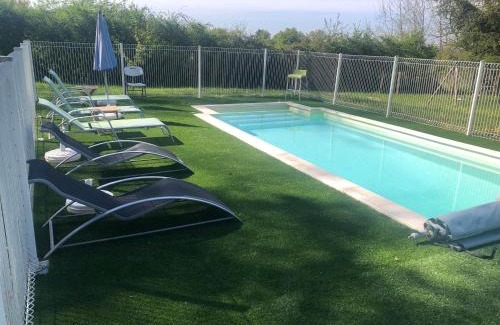 Cronat Cama Y Desayuno | Le manoir de la Source au bord de l'EuroVélo 6