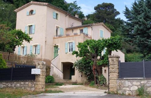 Ales Apartamento | Le Mas de Trépeloup
