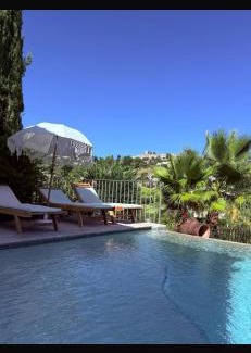 Saint-Paul-de-Vence Cama Y Desayuno | Le Mas des Amandiers