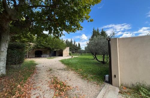 Rochefort-du-Gard Villa | Le mas