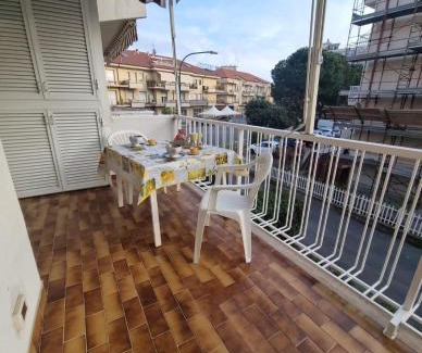 Albenga Apartamento | LE MORELLE 2