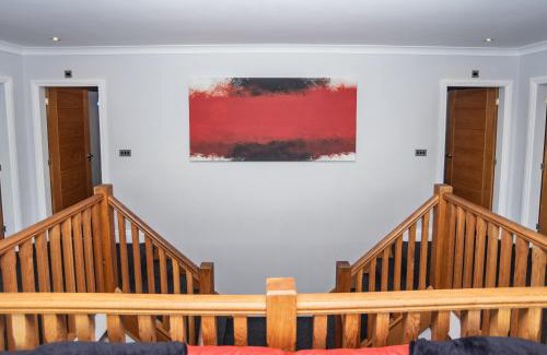 Llanddulas Casa | Le Morne – Luxury Coastal Escape with Hot Tub & Sea Views