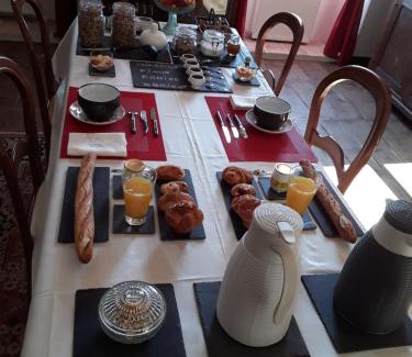Bertric-Buree Cama Y Desayuno | LE MOULIN A VENT