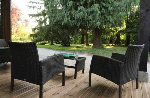 Pont-d'Ain Apartamento | nid des écureuils-Apartamento-Baño privado con ducha