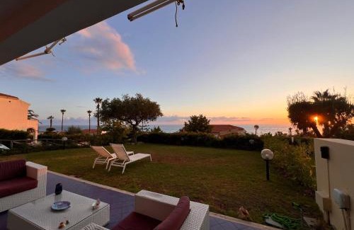 Bonifati Villa | Le note di Cassie