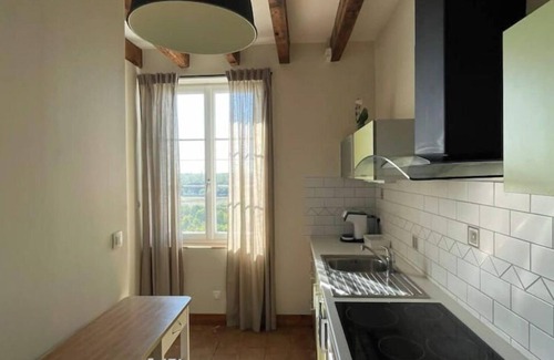 Vouvray Casa | Le Petit Nice Charming semi-troglodyte house.