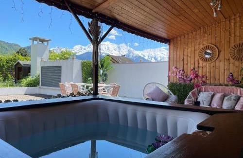 Sallanches Apartamento | Le petit paradis au pied du Monte Blanco,jacuzzi privé, Rooftop,air de jeux