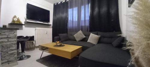 La Maladrerie Apartamento | LE PHENIX Appartement calme et Cosy