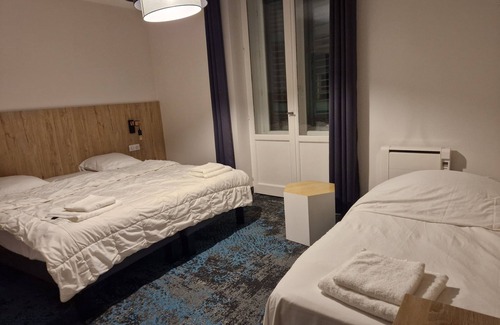 Limoges Cama Y Desayuno | Le Phenix Hotel Limoge