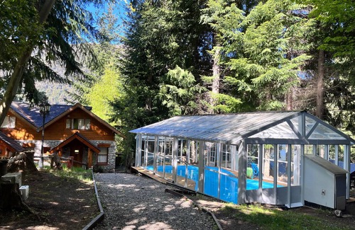 Puerto Manzano Cabina | Le Pommier 2 | Cabañas frente al Lago y con Pileta Climatizada