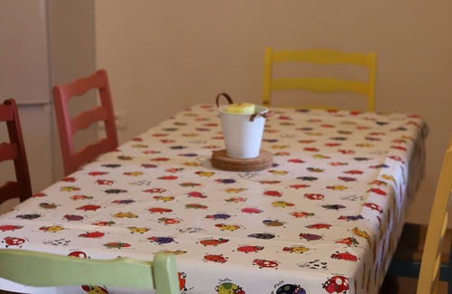 Madiran Casa | Le Pressoir3 dormitorios, cuarto de ducha, salón / comedor y cocina equipada