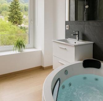 Saint-Die Apartamento | Le Refuge Balnéo - Nature & Bien-Être à Saint Dié